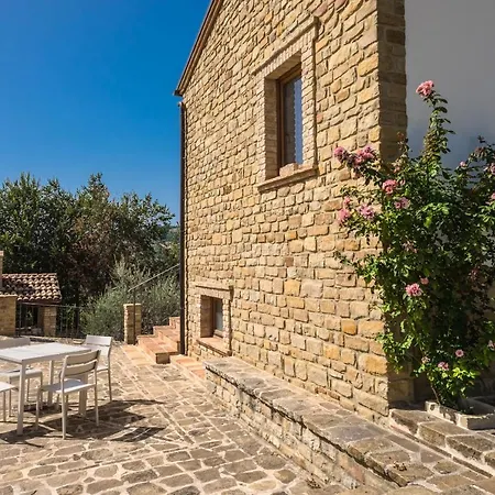 בית חווה Borgo Del Ginepro