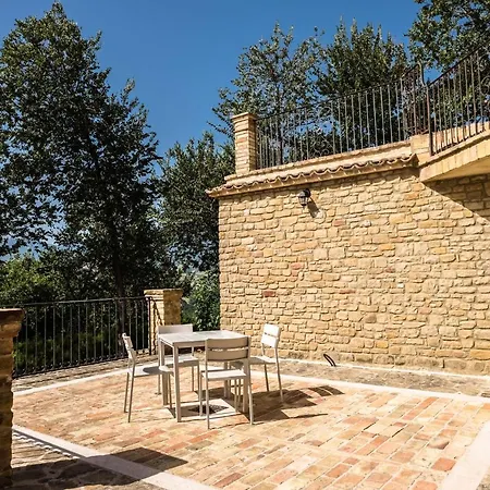 Borgo Del Ginepro * Castiglione Messer Raimondo