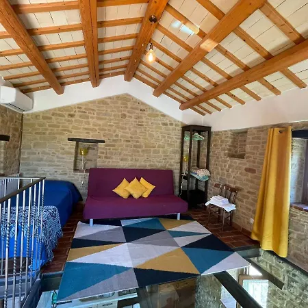 בית חווה Borgo Del Ginepro *