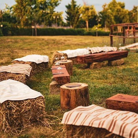 Borgo Del Ginepro * Castiglione Messer Raimondo