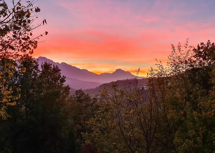 Borgo Del Ginepro * Кастильоне-Мессер-Раймондо